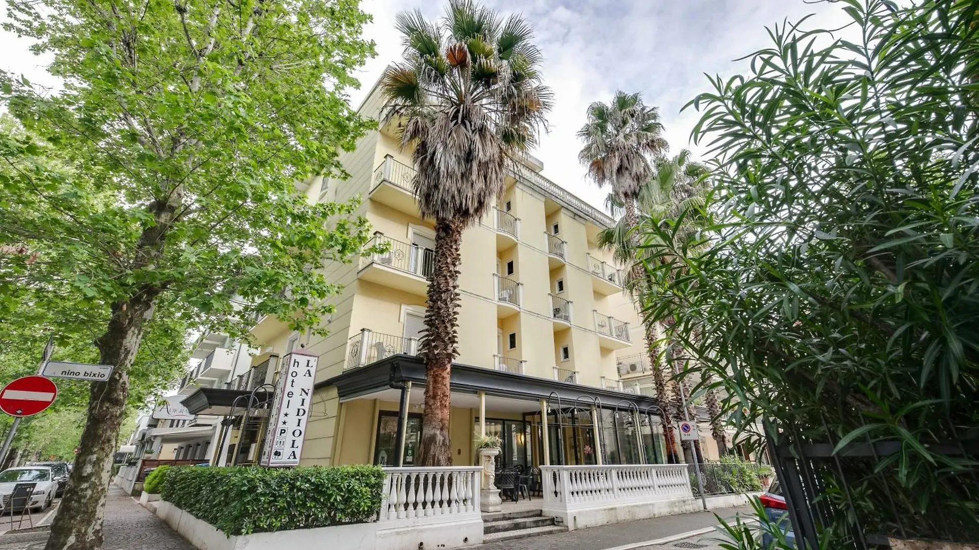Hotel La Nidiola Riccione 2*,  Italia