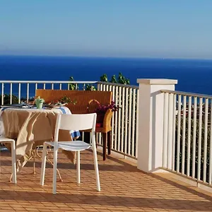 villa-eleonora-marina-di-ragusa.sicilyhotelsitaly.net/