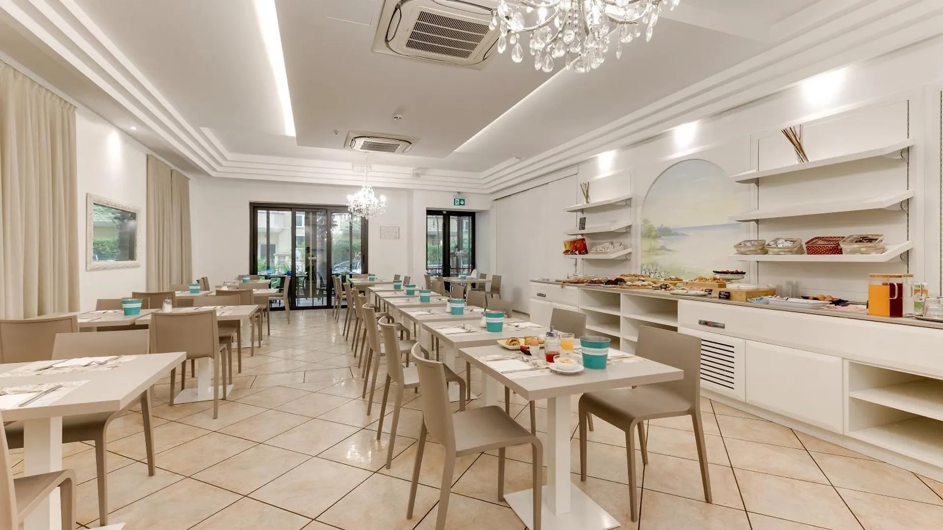 Hotel La Nidiola Riccione 2*,  Olaszország